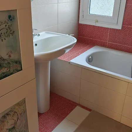 Up The Hill * Epanomi