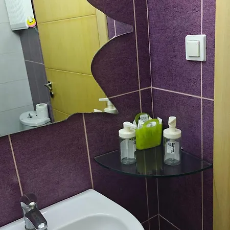 Up The Hill * Epanomí