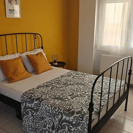 Up The Hill * Epanomí