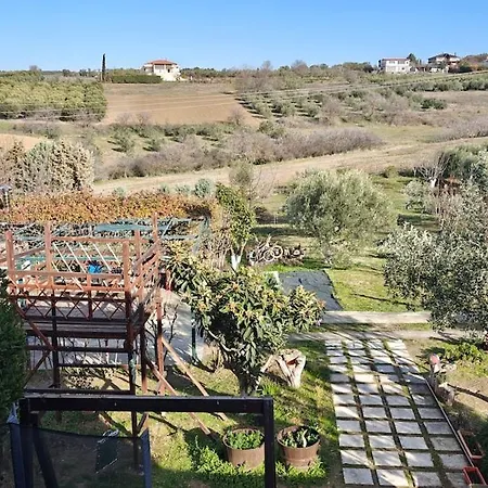 Up The Hill * Epanomí